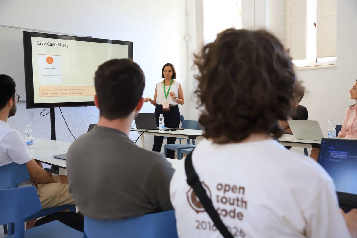🚀 From idea to impact: @amalein runs a hands-on workshop on AI-driven prototyping for the open web. Build the right product, faster. #OpenSouthCode26
https://www.opensouthcode.org/conferences/opensouthcode2026/program/proposals/977